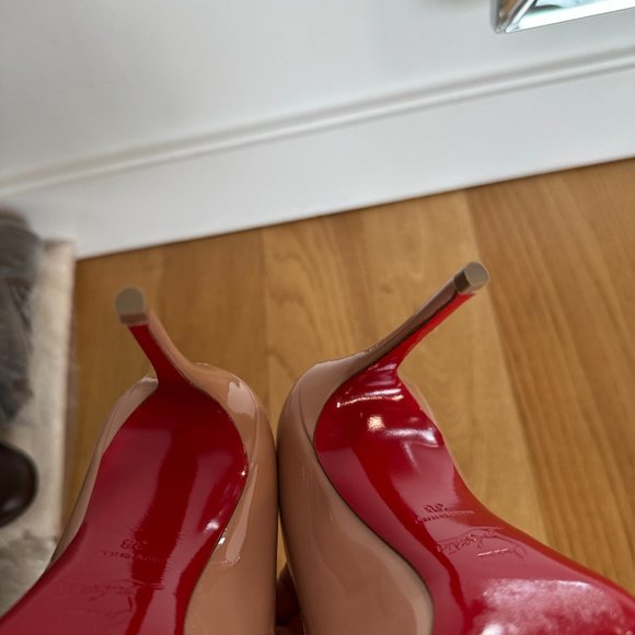 Christian Louboutin Pigalle Pumps Patent Leather Stiletto Heels Sz 38 in Nude - Picture 10 of 15